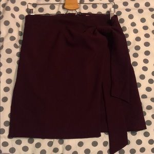 Crossover tie skirt